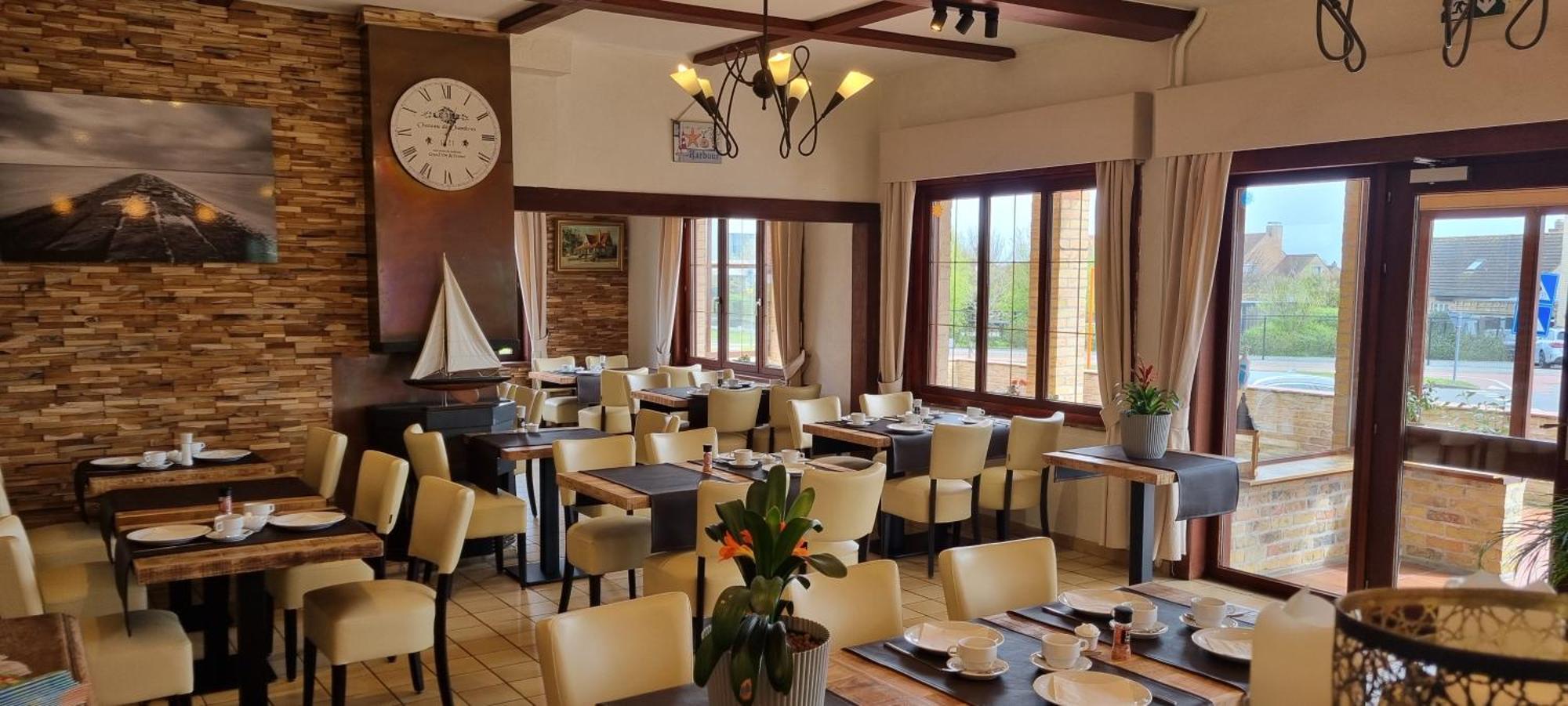 Hotel Westendia And Free Parking Top Breakfast Вестэнде Экстерьер фото