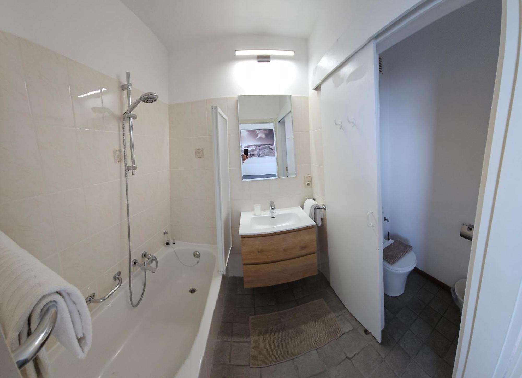 Hotel Westendia And Free Parking Top Breakfast Вестэнде Экстерьер фото