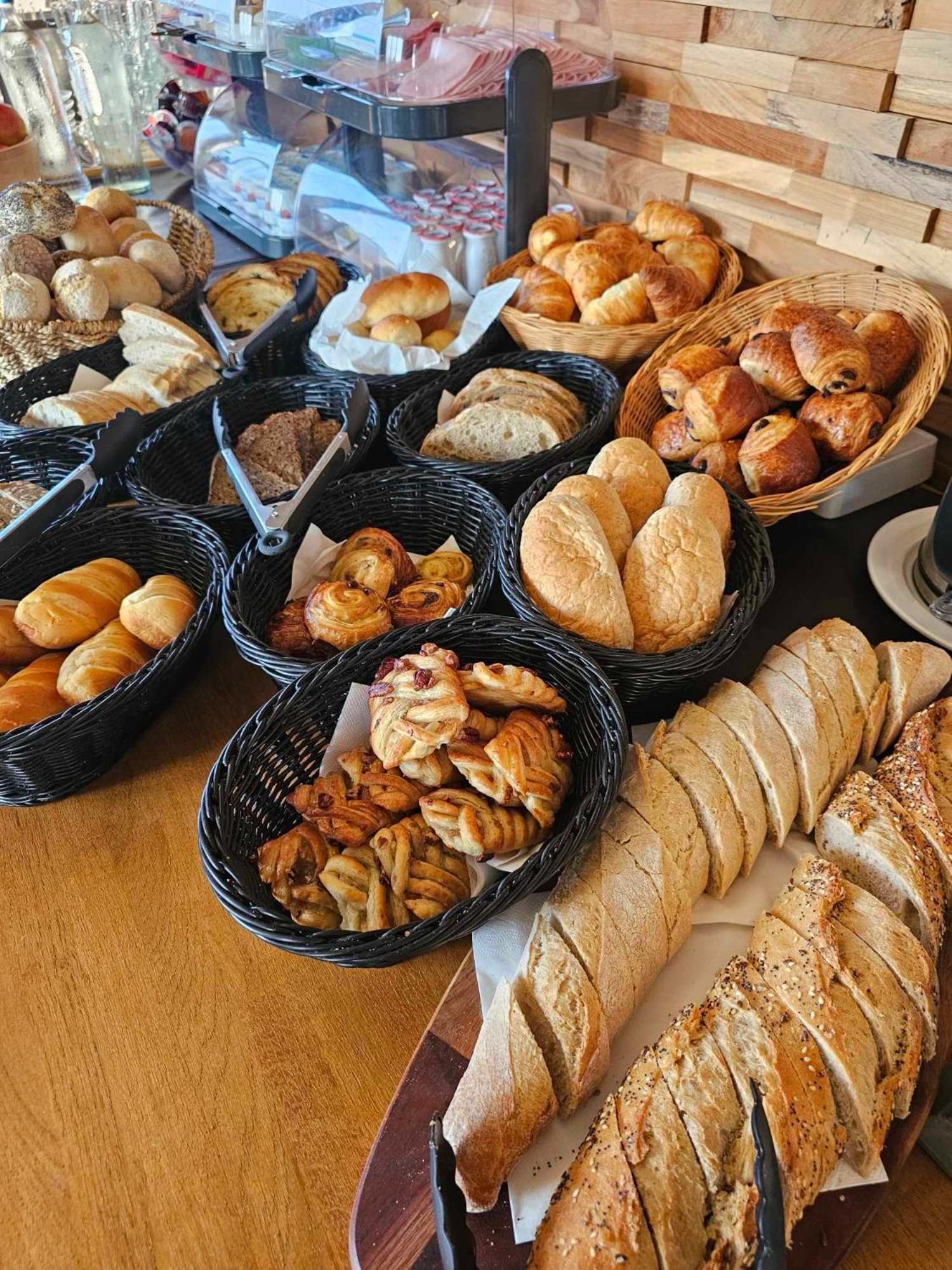 Hotel Westendia And Free Parking Top Breakfast Вестэнде Экстерьер фото